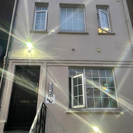 Luton Short Term Lets - Cardiff Road Apartment Exterior foto