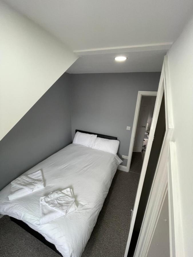 Luton Short Term Lets - Cardiff Road Apartment Exterior foto