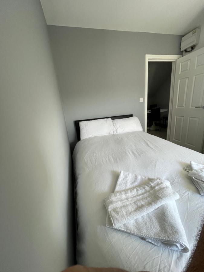 Luton Short Term Lets - Cardiff Road Apartment Exterior foto