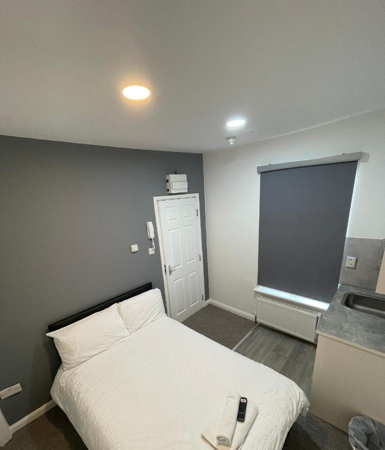 Luton Short Term Lets - Cardiff Road Apartment Exterior foto